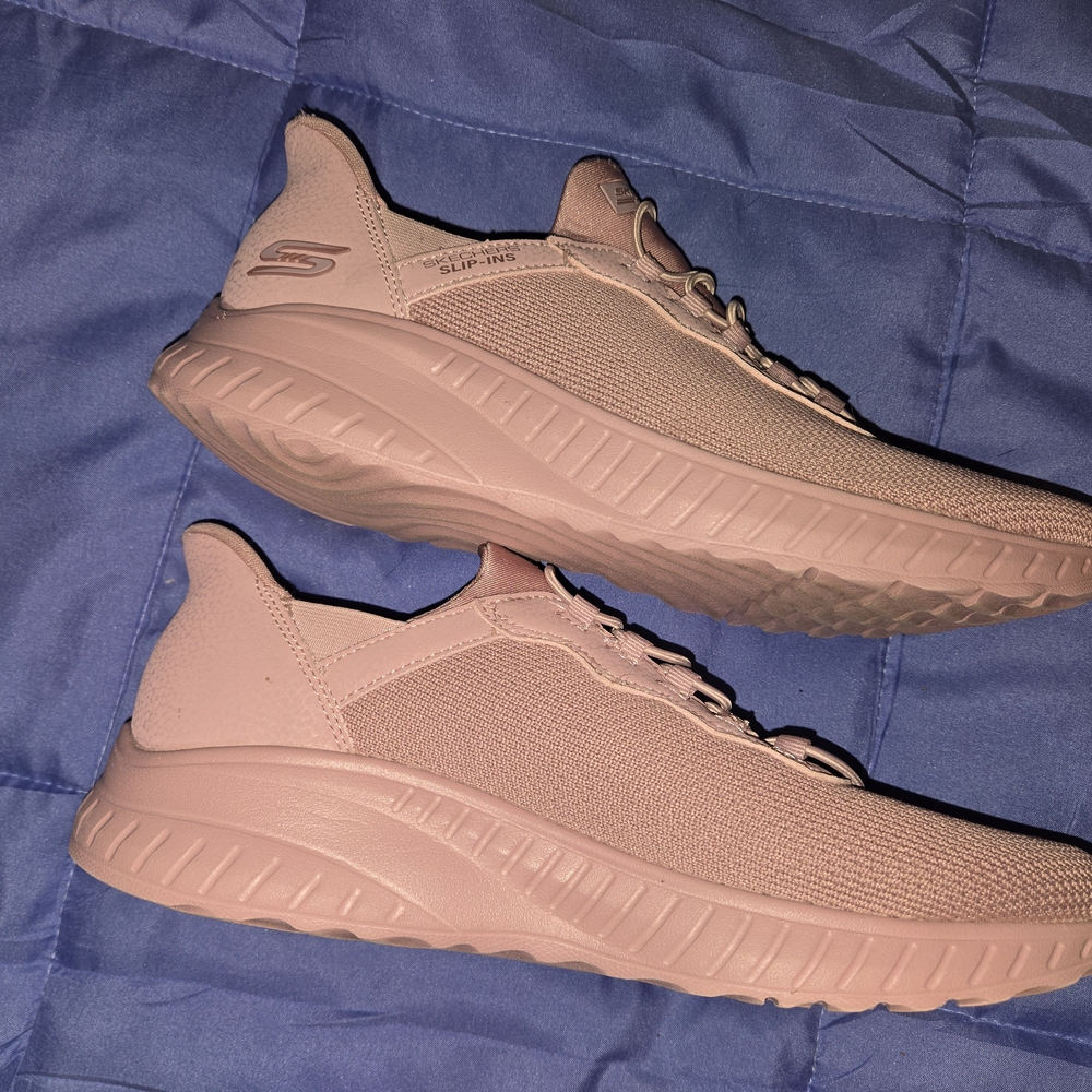 Skechers Pink Athletic Shoes - Picture 3 of 5
